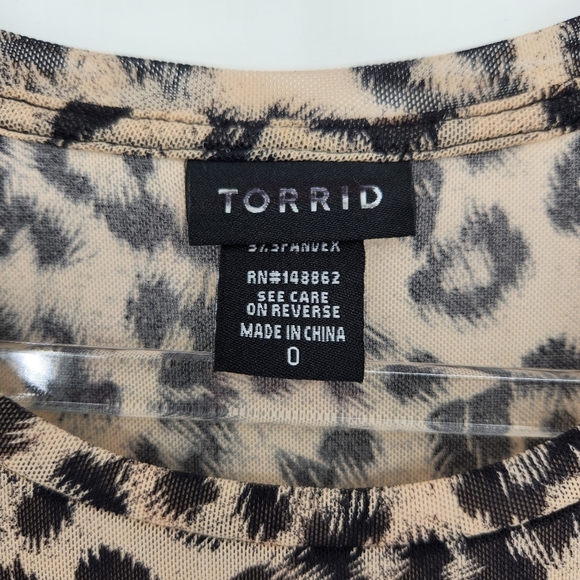 Torrid 0 Mesh Semi Sheer Top Womens Size 12 Leopard Print Tan Black Short Sleeve - Picture 4 of 7